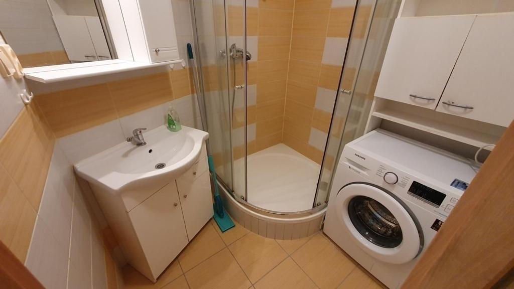Apartman Mikaela 68 M2 Poprad Esterno foto