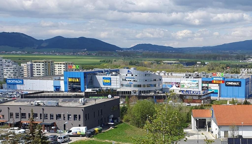 Apartman Mikaela 68 M2 Poprad Esterno foto