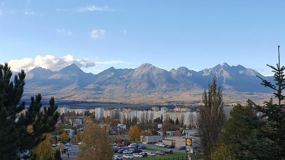 Apartman Mikaela 68 M2 Poprad Esterno foto